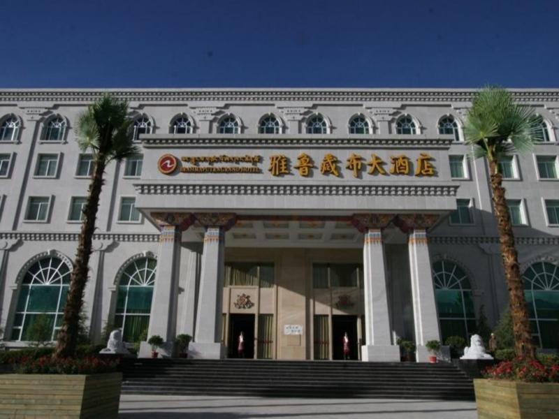 Brahmaputra Grand Hotel Lassa Exterior foto